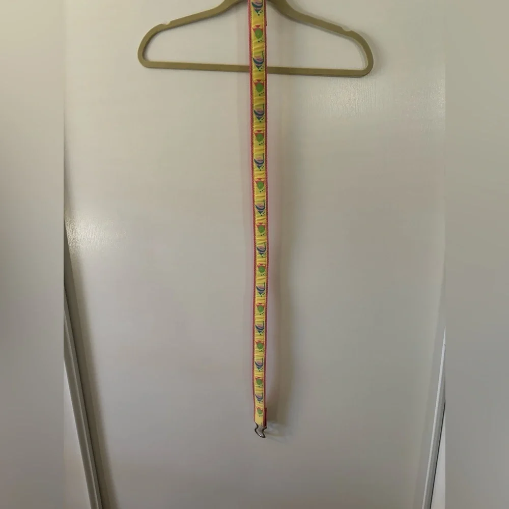 Douglas Paquette “H” Closure Tropical Fish Pink Canvas Belt Women’s Size Large - Picture 7 of 8